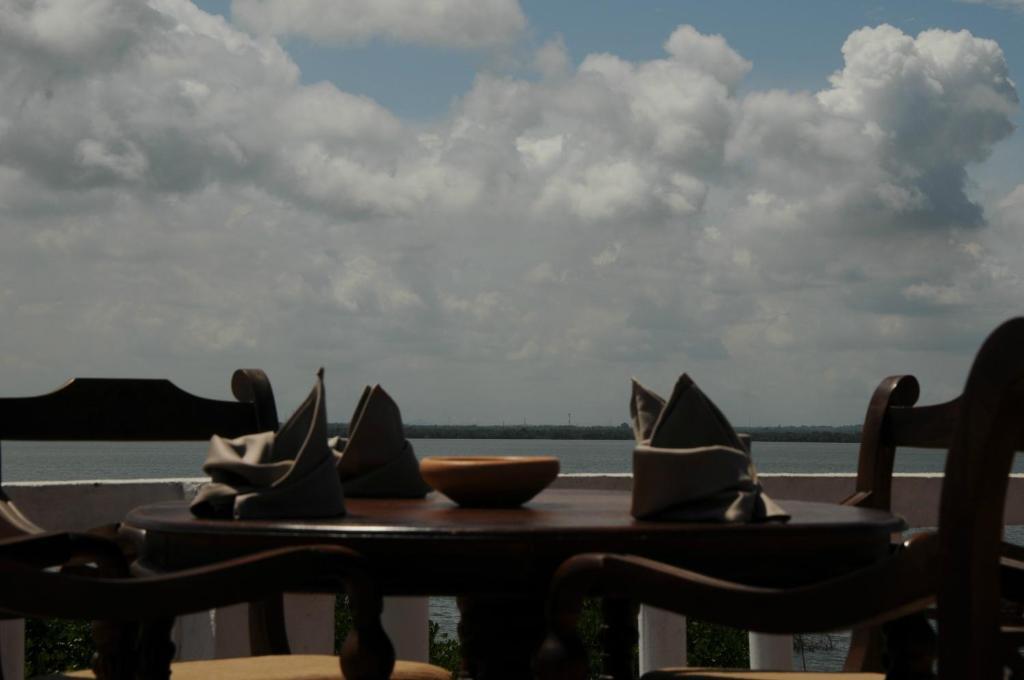 Hotel Lagoon Paradise Negombo Zewnętrze zdjęcie