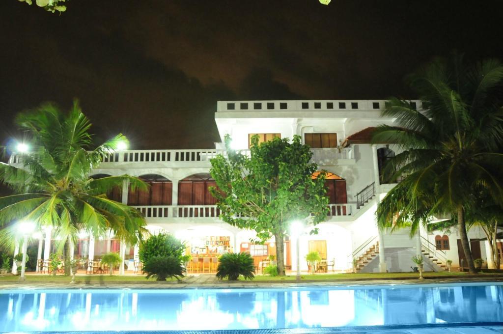 Hotel Lagoon Paradise Negombo Zewnętrze zdjęcie