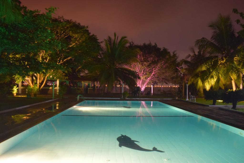 Hotel Lagoon Paradise Negombo Zewnętrze zdjęcie