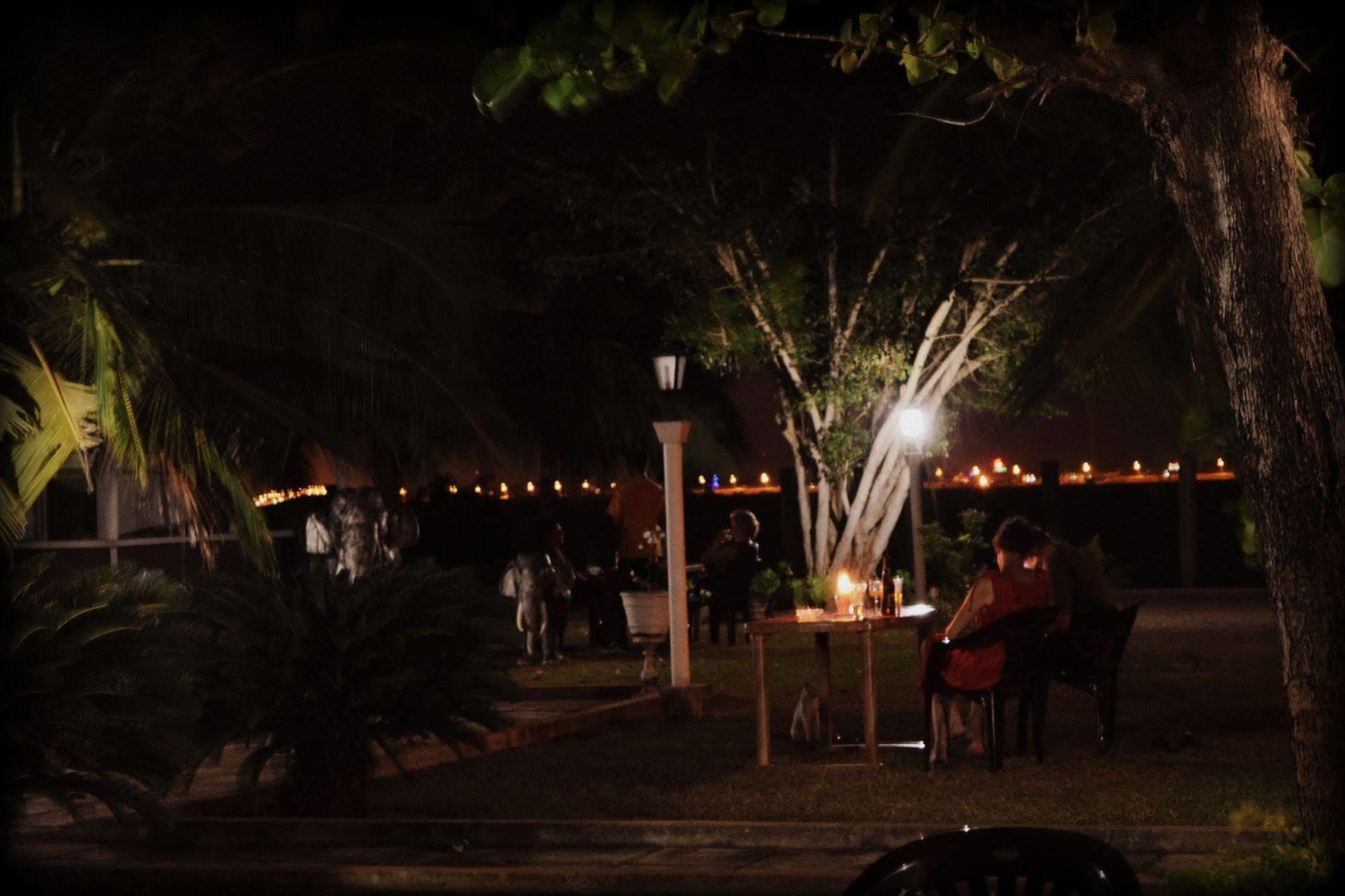 Hotel Lagoon Paradise Negombo Zewnętrze zdjęcie